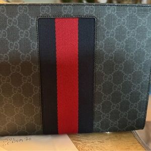 Gucci travel pouch